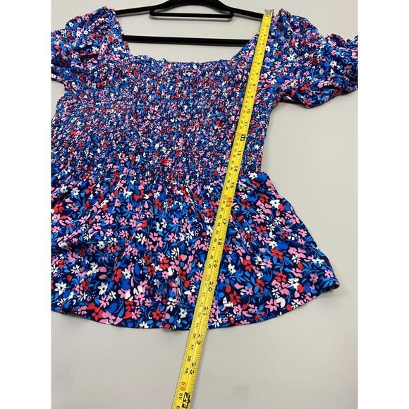 Draper James Floral Smocked babydoll top Blouse Womens sz XS Purple square neck - Picture 9 of 10